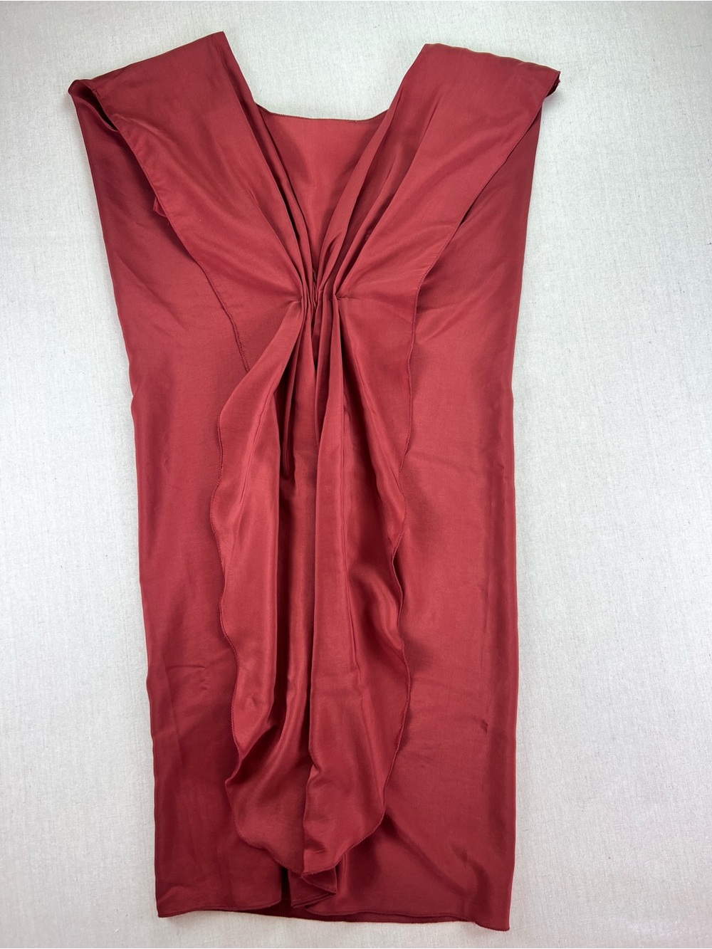 Women's Sleeveless Brick Red Ruffled Back Formal Feminine Sleek Midi Dress - M